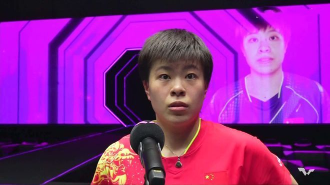 小姐娇媚的安抚