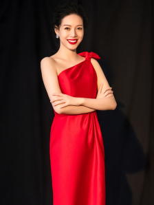 美红 高义